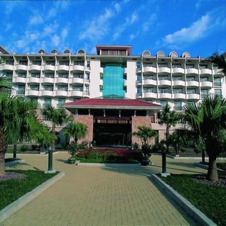 Merryland Resort Guilin Exterior photo