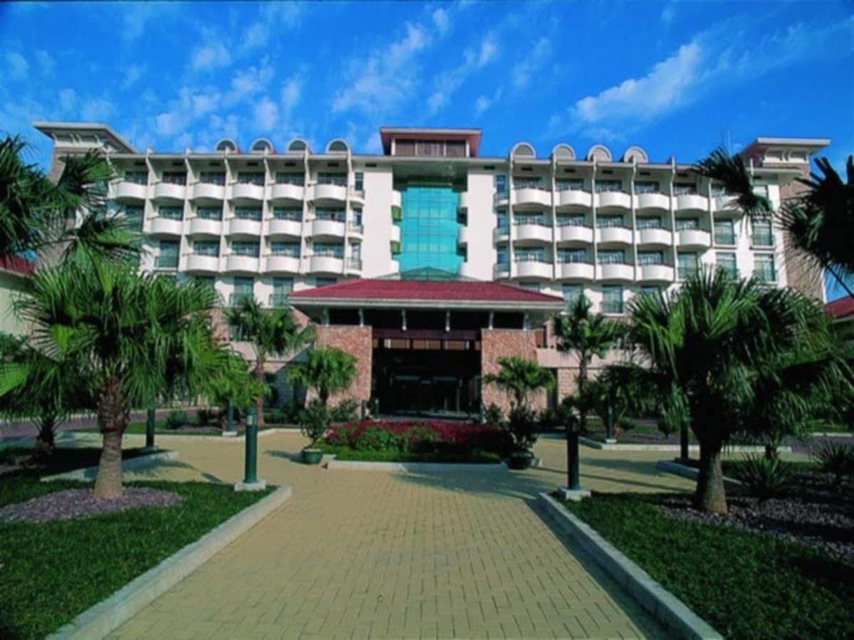 Merryland Resort Guilin Exterior photo