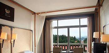 Merryland Resort Guilin Exterior photo
