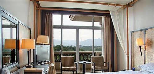Merryland Resort Guilin Exterior photo